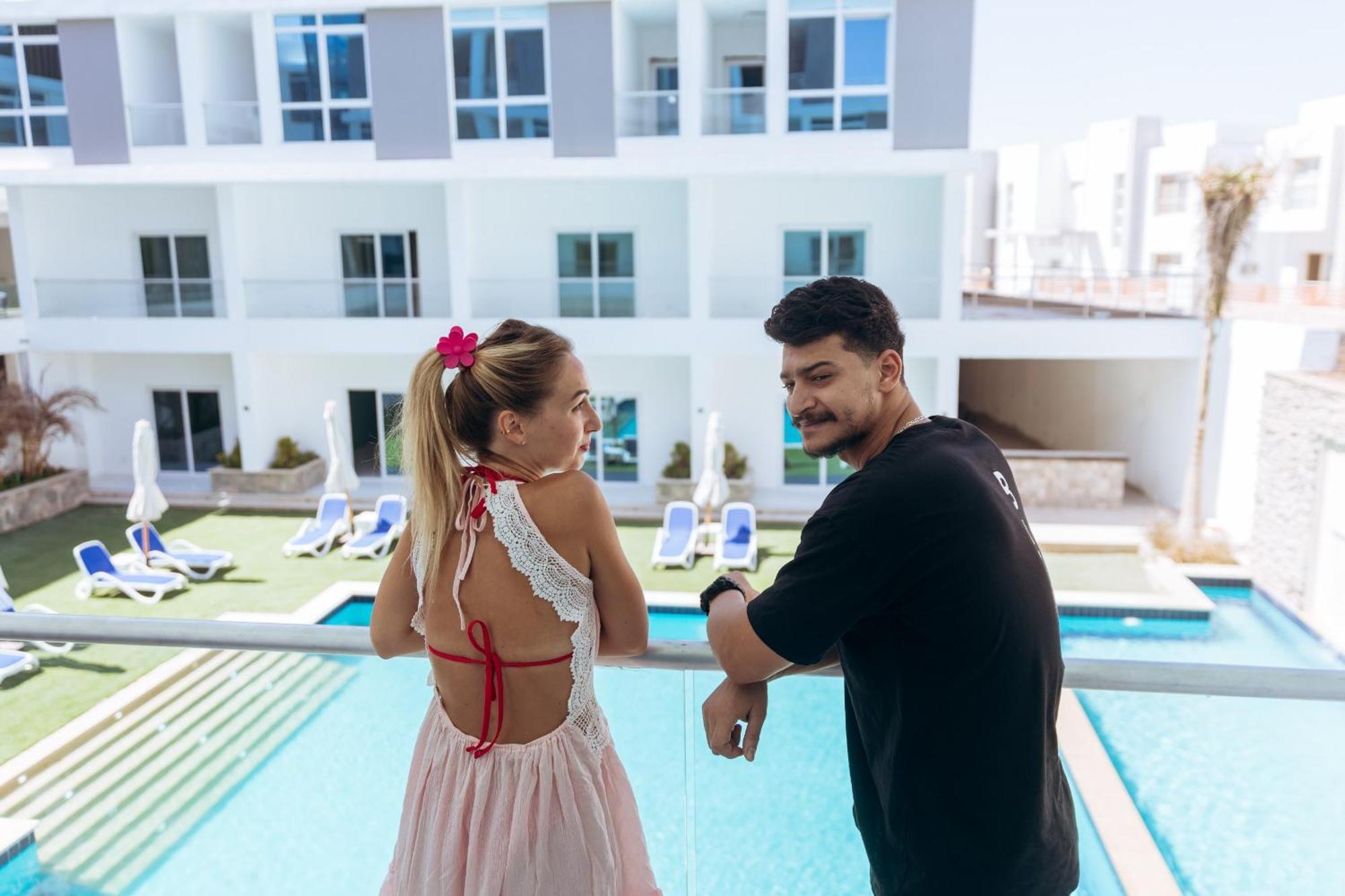 Sky Star Hotel Free Shuttle To Hurghada City Center Bagian luar foto