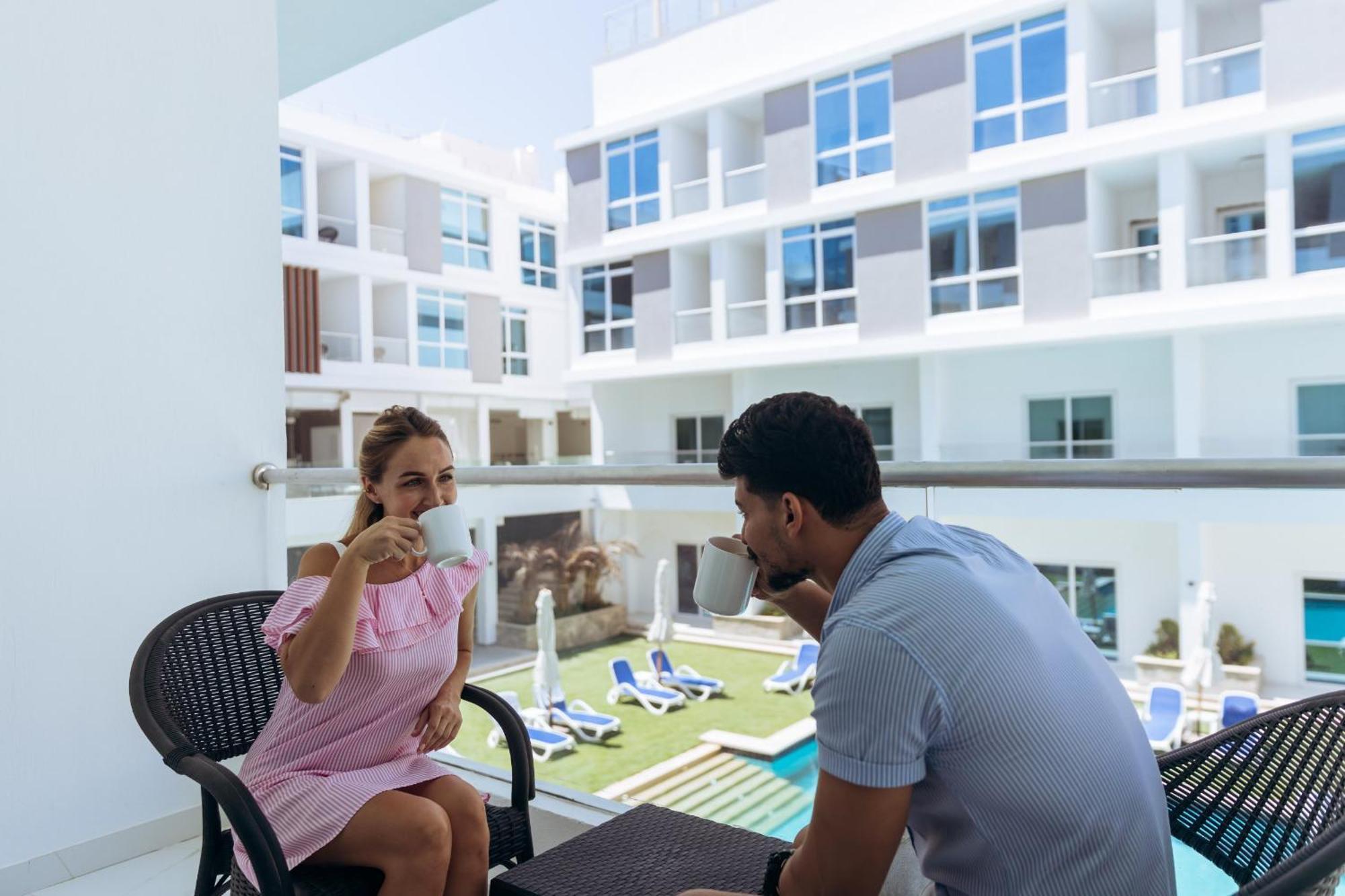 Sky Star Hotel Free Shuttle To Hurghada City Center Bagian luar foto