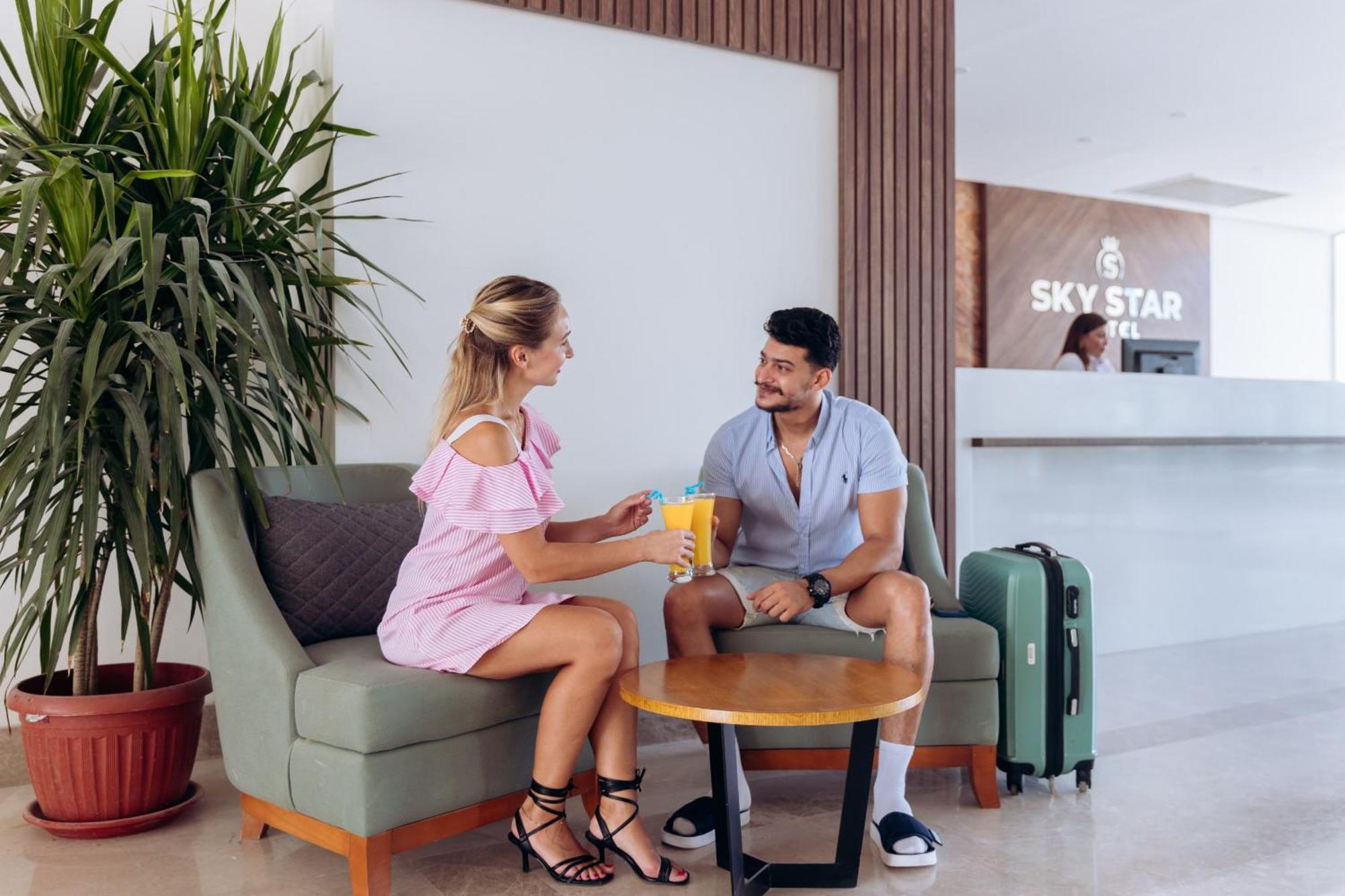 Sky Star Hotel Free Shuttle To Hurghada City Center Bagian luar foto