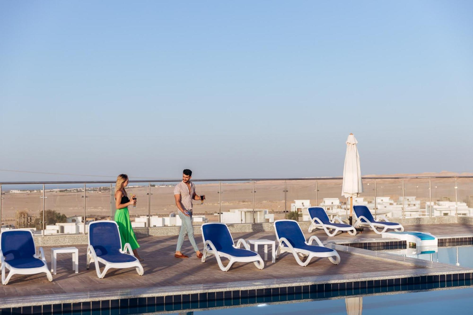 Sky Star Hotel Free Shuttle To Hurghada City Center Bagian luar foto